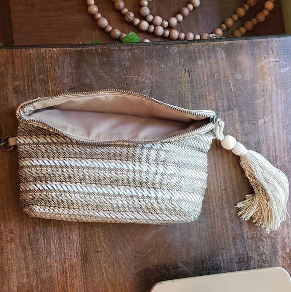 NWT Tan Clutch - Picture 3 of 5